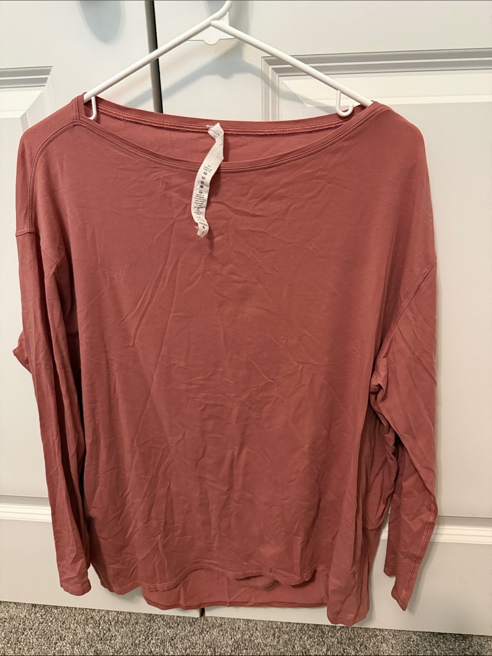 Women’s Lululemon Long-Sleeve Top in Mauve